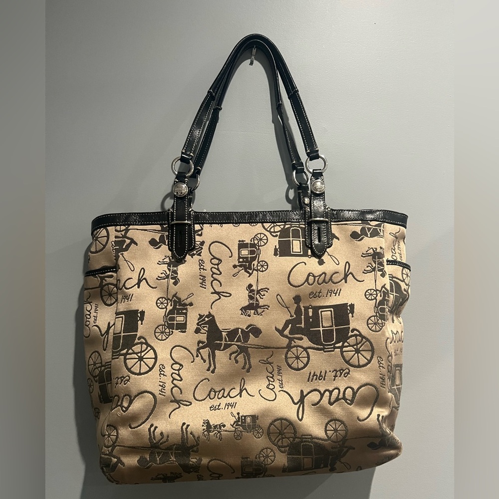 Coach Horse And Carriage East West Beige and Black Graphic Tote - Picture 2 of 7